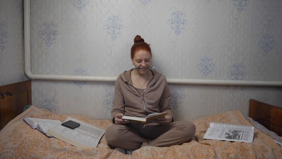 Sontse svityt, ale ne hriie cover image