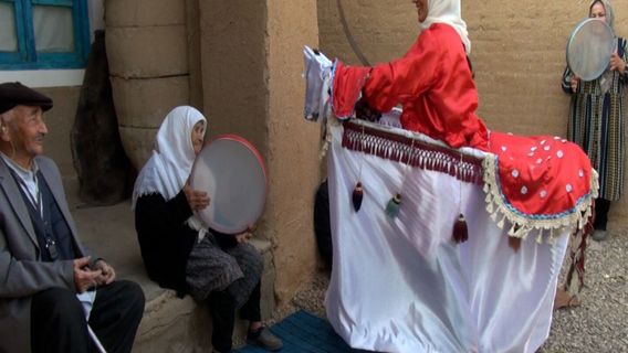 HAMNAVAEI-E ASHEGHANEH - imagine 1