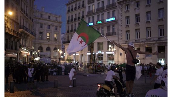 Marseille, 14 juillet borítókép