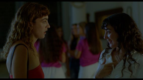 Las niñas mayores no tienen miedo - imagine 3