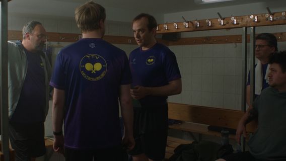 Alte Weiße Tischtennisbälle borítókép