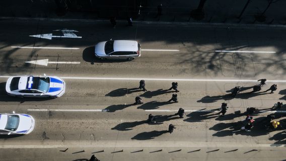 Street of Resistance - image 2